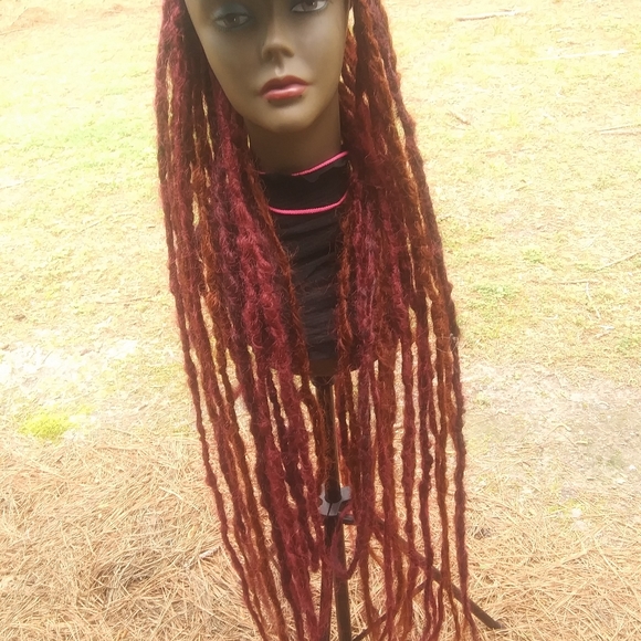 Set of fluffy knotty burgundy loc extensions - Picture 4 of 8